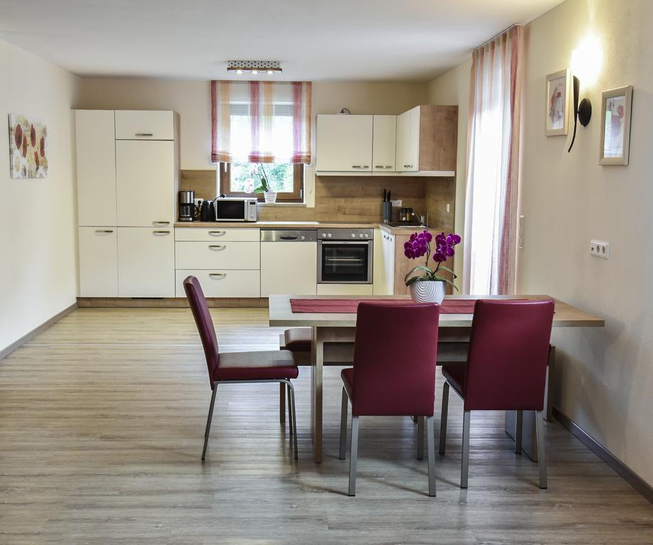 Landhotel Zum Adler Oberbechingen Екстер'єр фото
