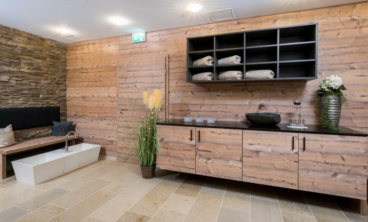 Landhotel Zum Adler Oberbechingen Екстер'єр фото