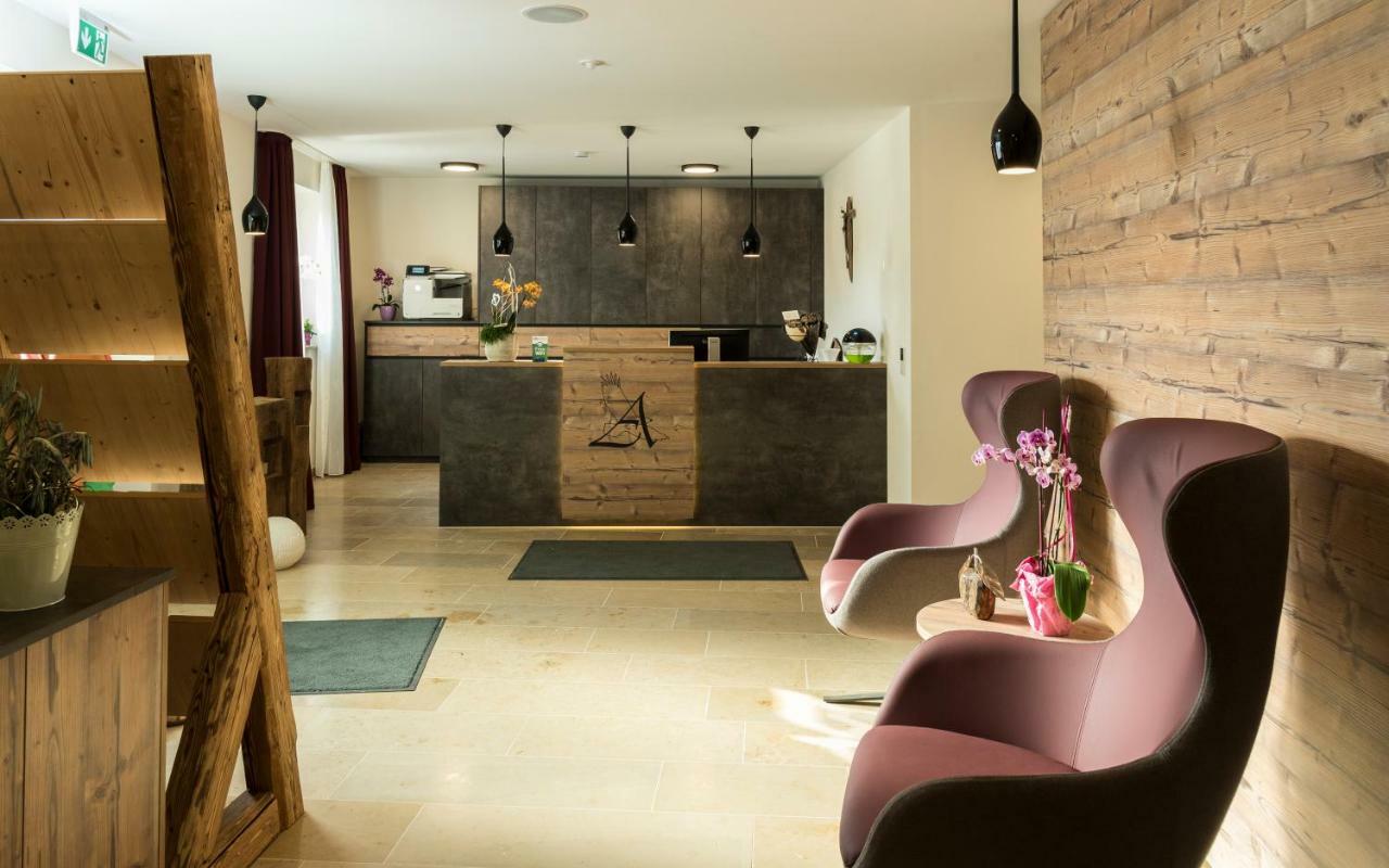 Landhotel Zum Adler Oberbechingen Екстер'єр фото
