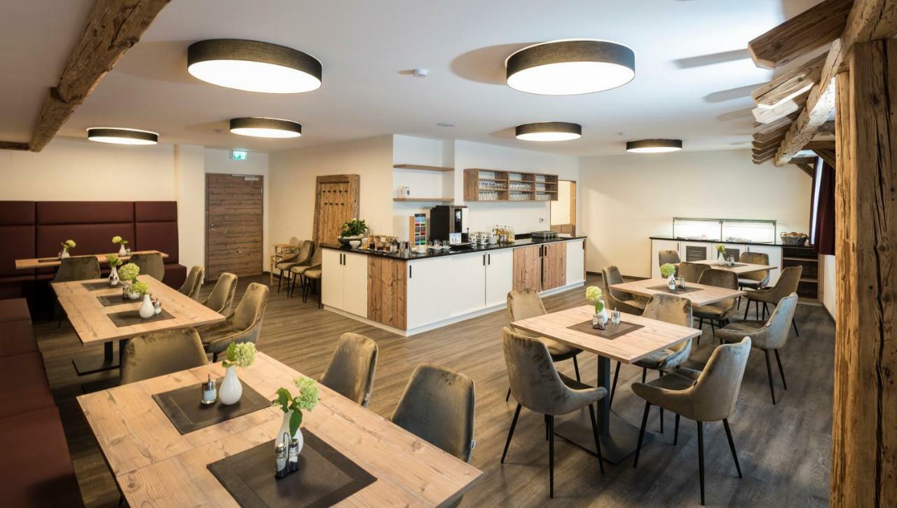 Landhotel Zum Adler Oberbechingen Екстер'єр фото