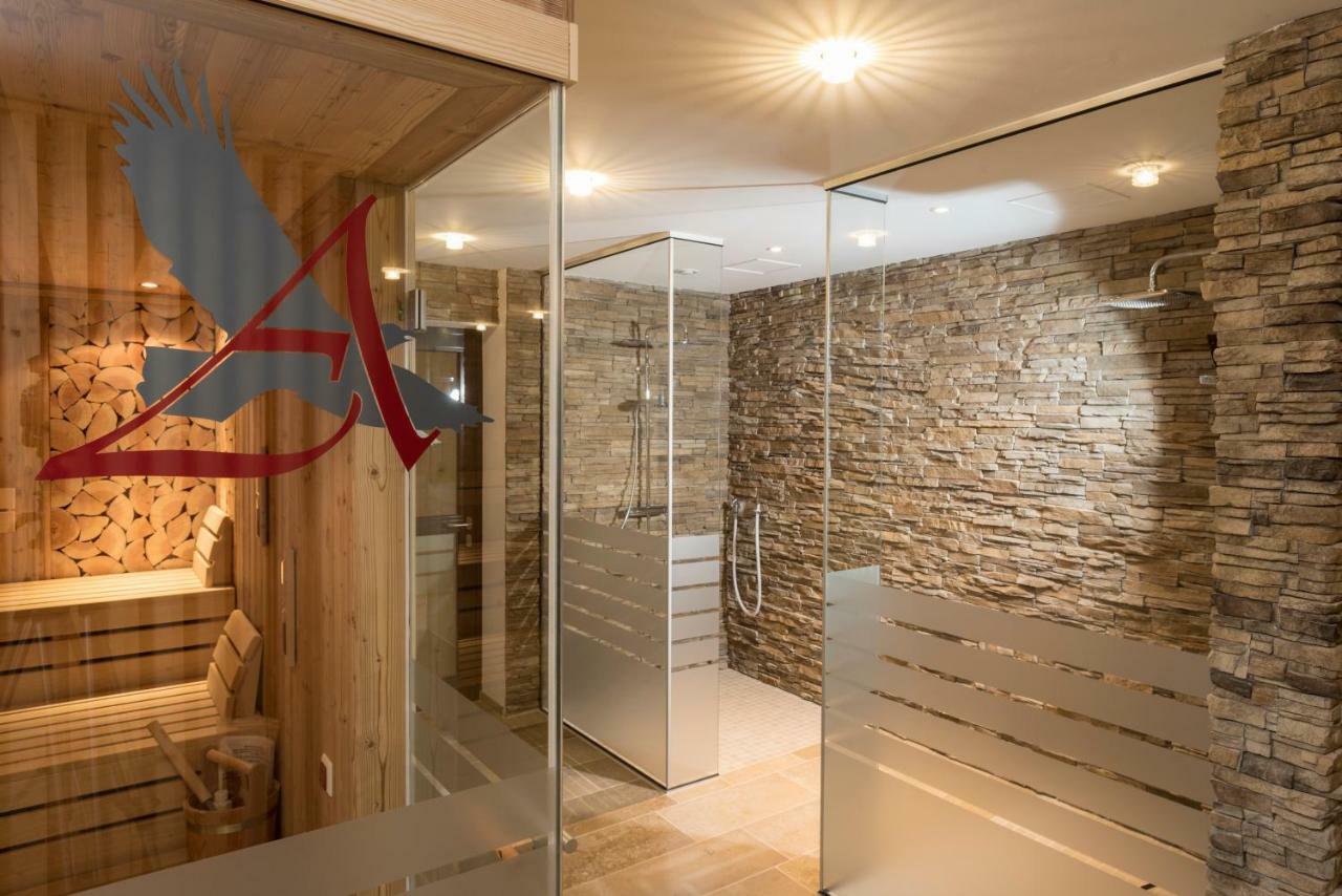 Landhotel Zum Adler Oberbechingen Екстер'єр фото