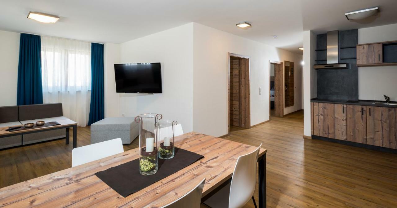 Landhotel Zum Adler Oberbechingen Екстер'єр фото